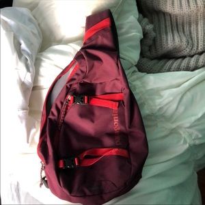 ✨Patagonia Atom Sling Pack